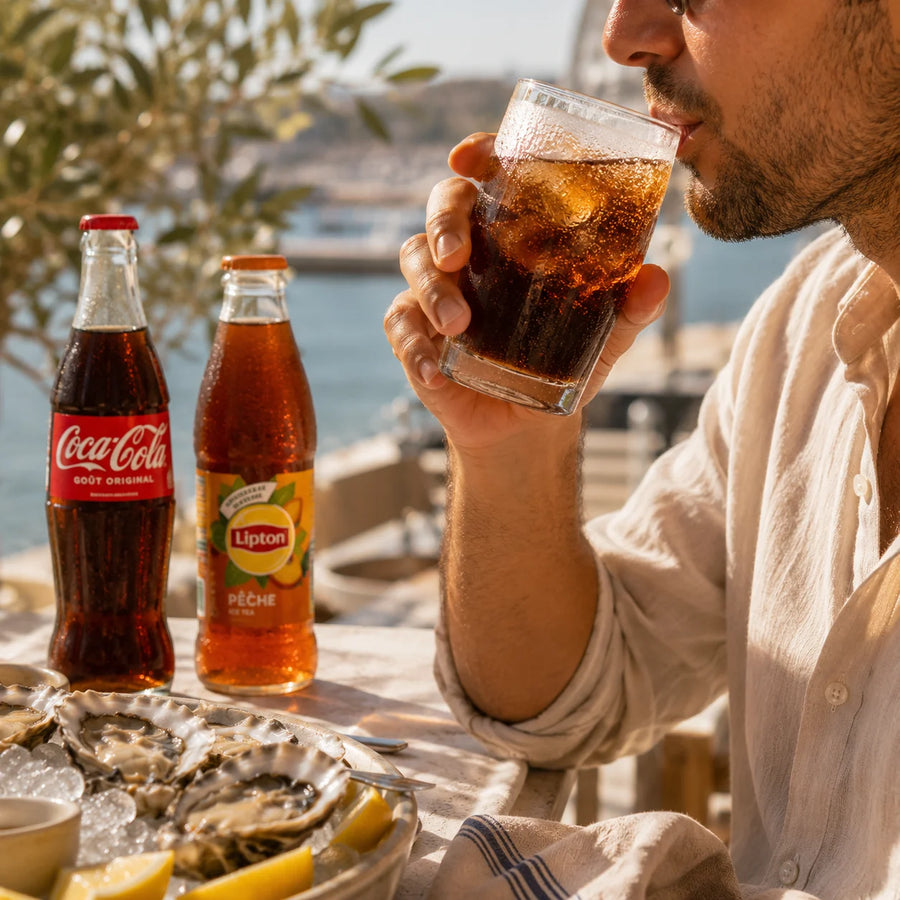 Boissons fraîches Coca-Cola et Ice Tea avec fruits de mer chez L’Écailler de Stef